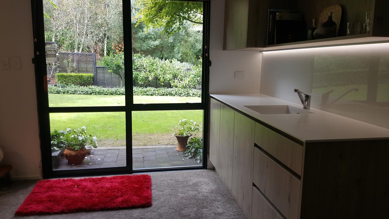 Sequoia Steps Bed & Breakfast New Plymouth Exterior photo