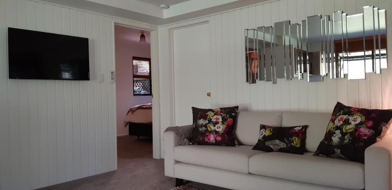 Sequoia Steps Bed & Breakfast New Plymouth Exterior photo